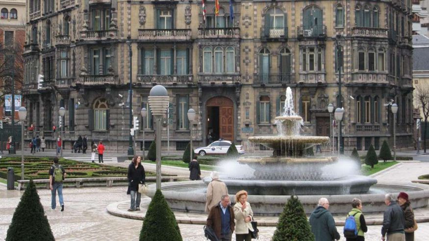 Bilbao: Paseo Histórico y Arquitectónico Imagen de portada