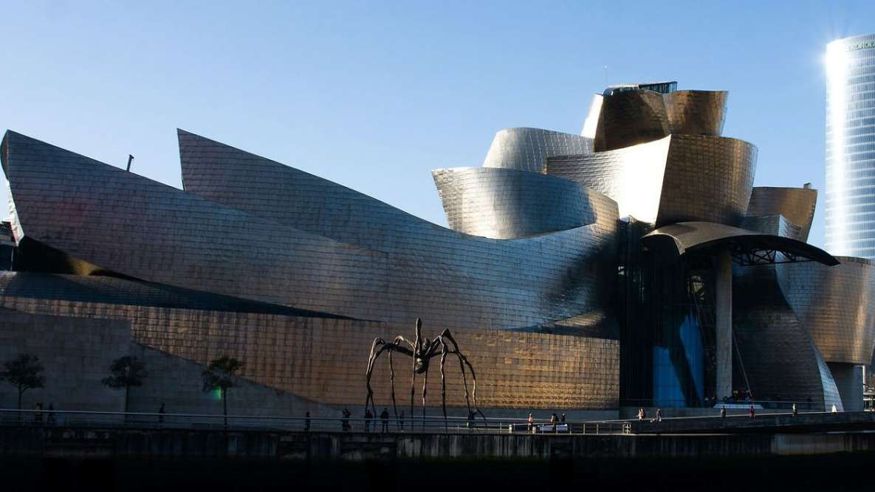 Bilbao: Visita al Museo Guggenheim y ruta gastronómica privada a pie Imagen de portada