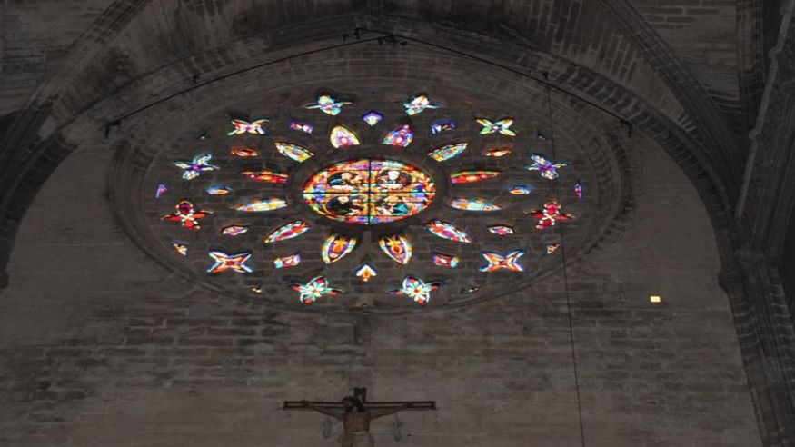 Vidrieras de la Catedral de Sevilla Imagen de portada