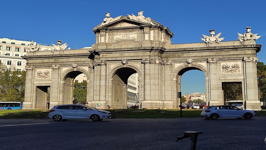 Visitar la Puerta de Alcalá Imagen de portada