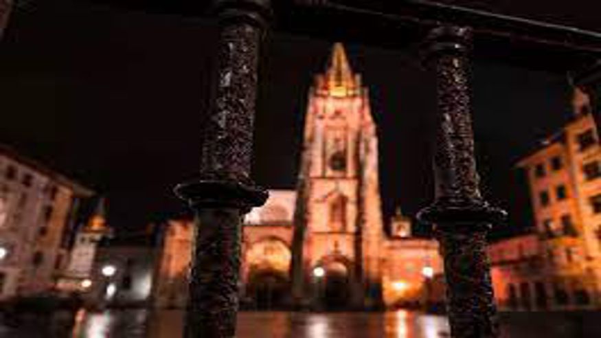 Tour de los misterios y leyendas de Oviedo Imagen de portada