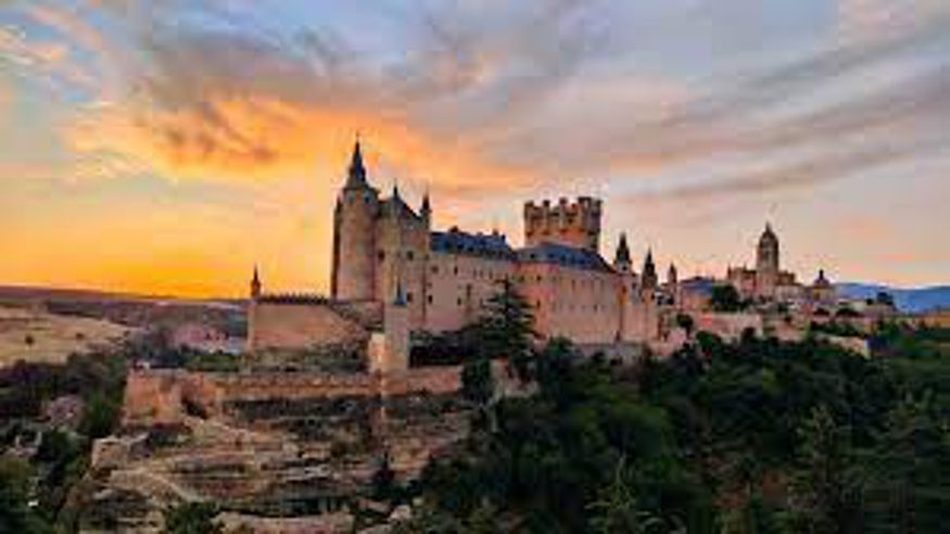 Paseos al atardecer Segovia - Visita guiada grupal Imagen de portada