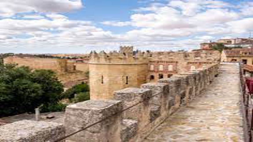 Recorriendo la muralla  Segovia - Visita guiada grupal Imagen de portada