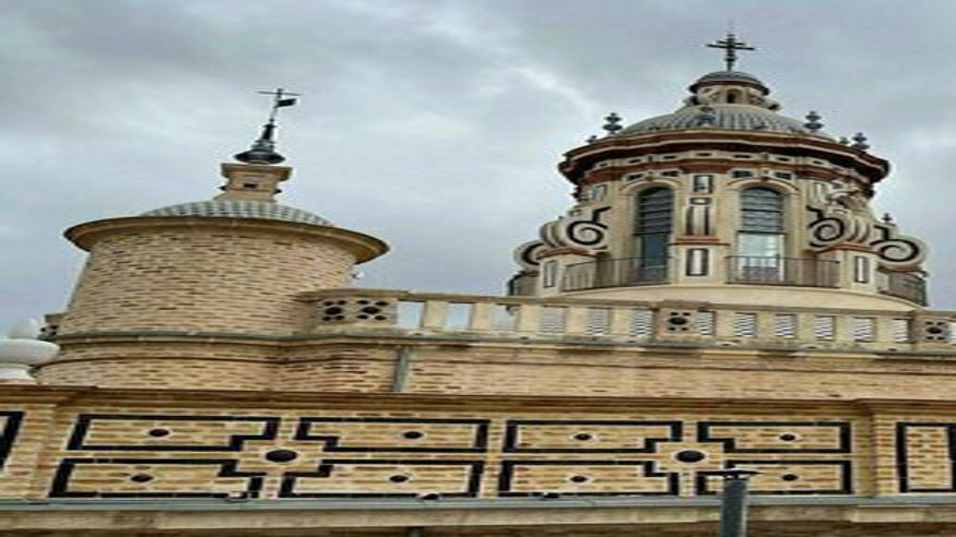 VISITAS GUIADAS · CUBIERTAS DE LA IGLESIA DE LA ANUNCIACIÓN Imagen de portada