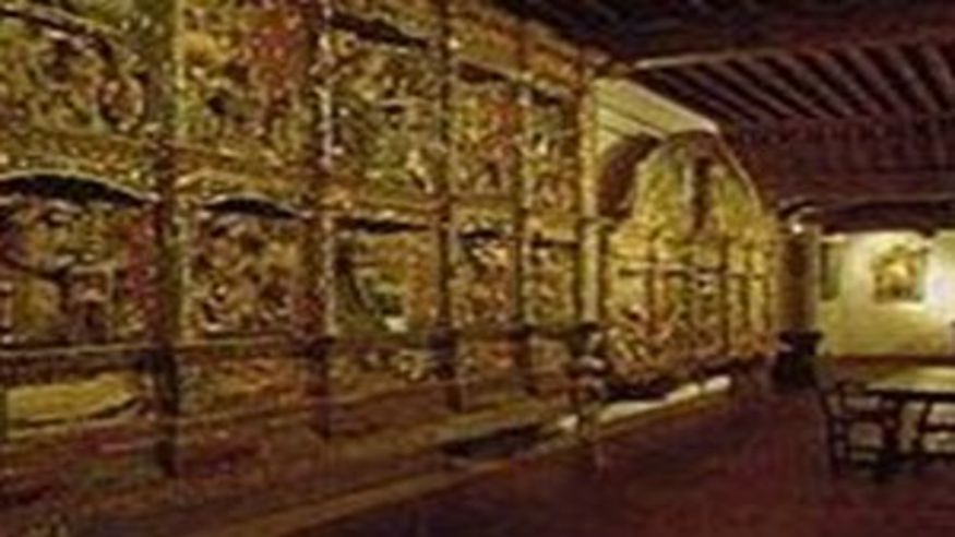 Claustro bajo de la Catedral Imagen de portada