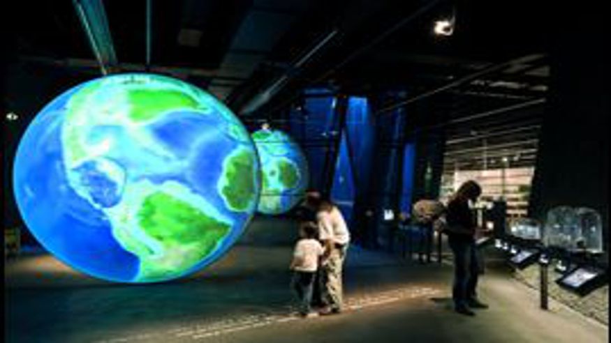 Exposición "Planeta vida" de el Museu Blau (BARCELONA) Imagen de portada