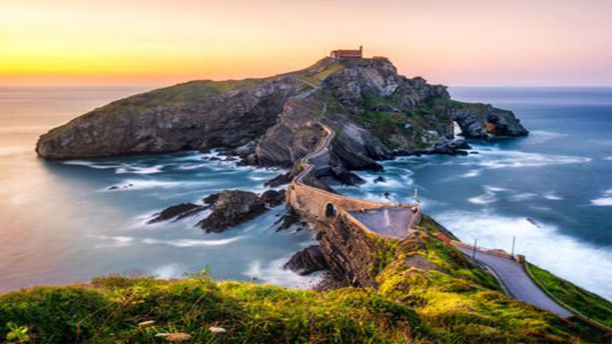 Ruta cultural -  Excursión a San Sebastián y San Juan de Gaztelugatxe - BILBAO