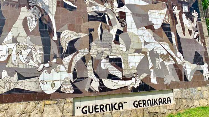 Ruta cultural -  Desde Bilbao: tour en Grupo a Gaztelugatxe, Guernica y Mundaca - BILBAO