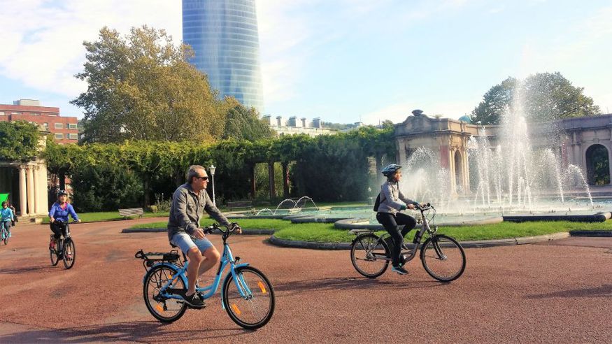 Ciclismo - Ruta cultural -  Bilbao: tour de 3 días con Guggenheim, hotel y bicicleta - BILBAO