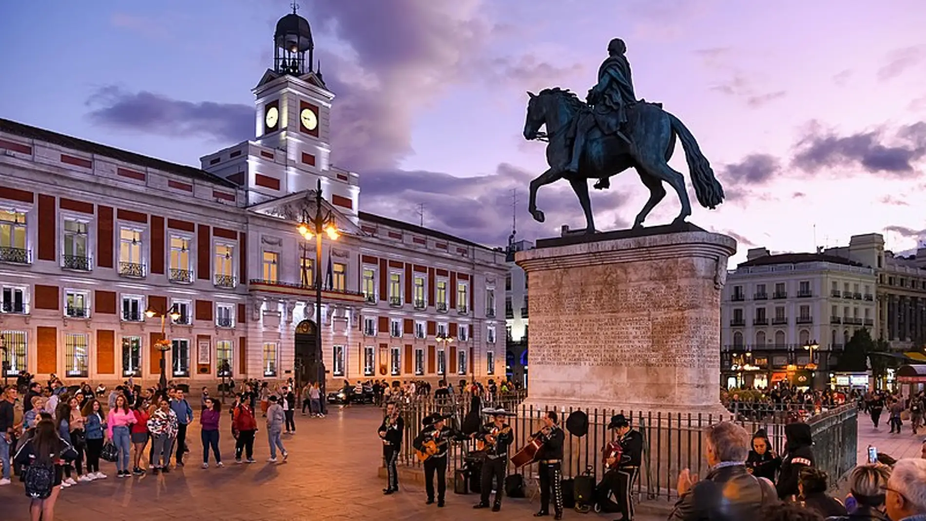 Museos y monumentos - Ruta cultural -  Puerta del Sol - MADRID