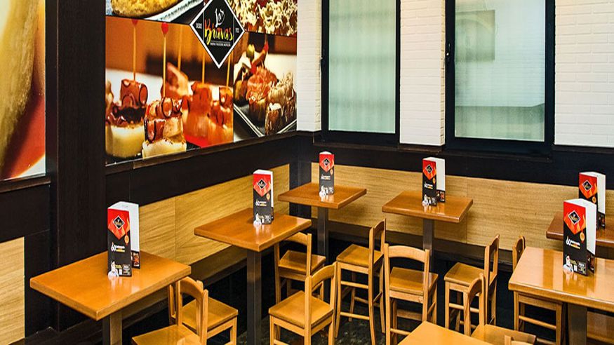 Catas - Otros gastronomía - Restauración / Gastronomía -  Pedirte una ración de bravas en Las Bravas  - MADRID