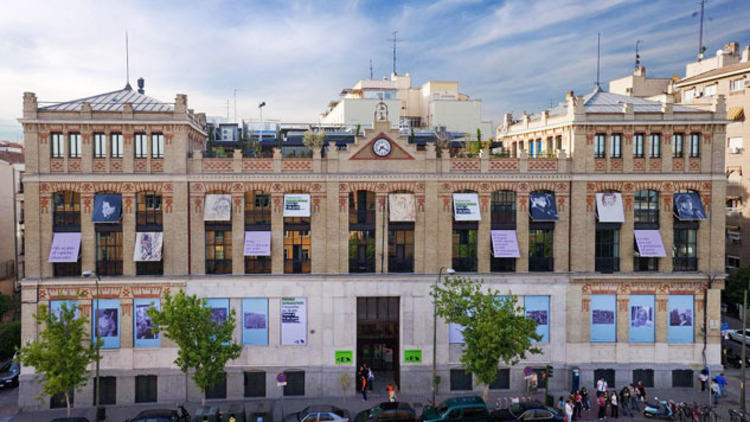 Museos y monumentos - Pintura, escultura, arte y exposiciones - Ruta cultural -  La Casa Encendida - MADRID