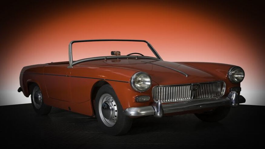 Cultura / Arte - Museos y monumentos - Pintura, escultura, arte y exposiciones -  Museo de Historia de la Automoción - SALAMANCA