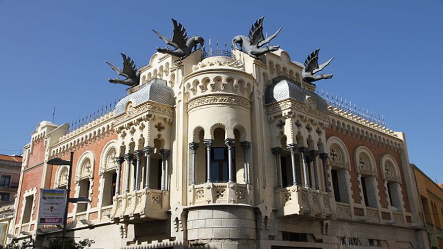 Museos y monumentos - Ruta cultural -  Casa de los Dragones - CEUTA