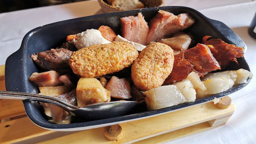 Restauración / Gastronomía - Ruta cultural -  Cocido maragato en el restaurante Castrillo - LEON