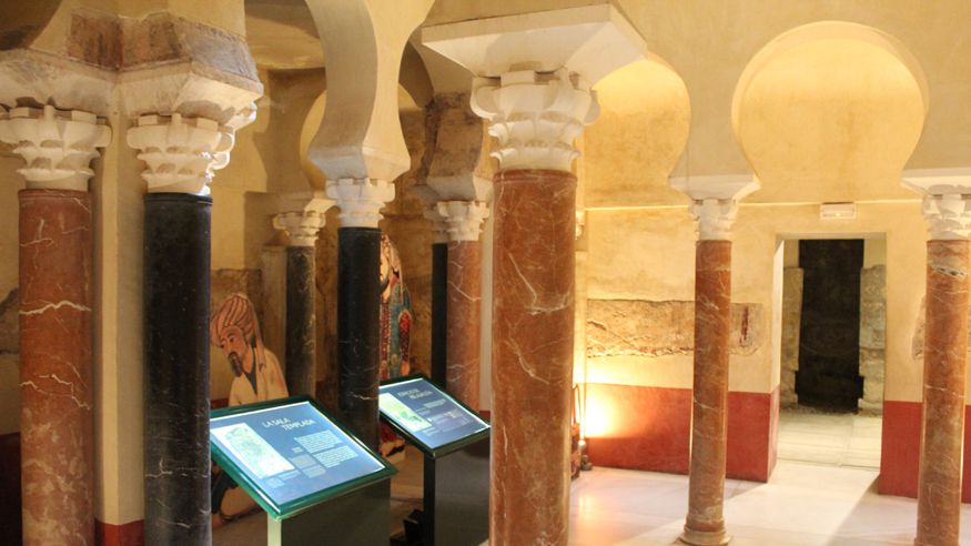 Formación / Bienestar - Cultura / Arte - Museos y monumentos -  Baños del Alcázar Califal - CORDOBA