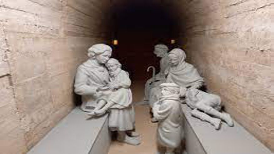 Cultura / Arte - Museos y monumentos - Ruta cultural -  Refugio Antiaéreo - Plaza Tetuán (1937-1938) - CASTELLON DE LA PLANA