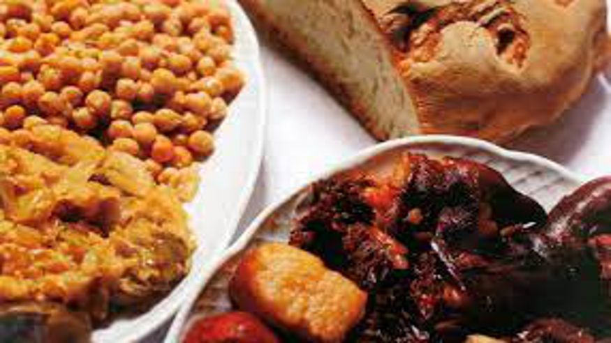 Cultura / Arte - Restauración / Gastronomía - Ruta cultural -  Cocido maragato en el restaurante Castrillo - LEON