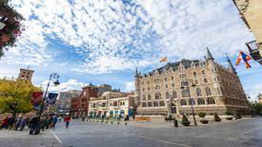 Cultura / Arte - Museos y monumentos - Ruta cultural -  Tour por el León de Gaudí - LEON