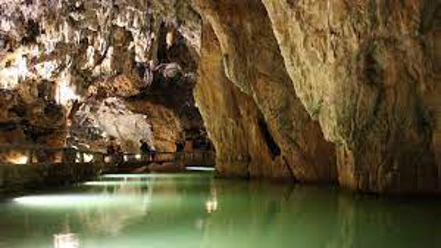 Cultura / Arte - Museos y monumentos - Ruta cultural -  Excursión a la Cueva de Valporquero - LEON