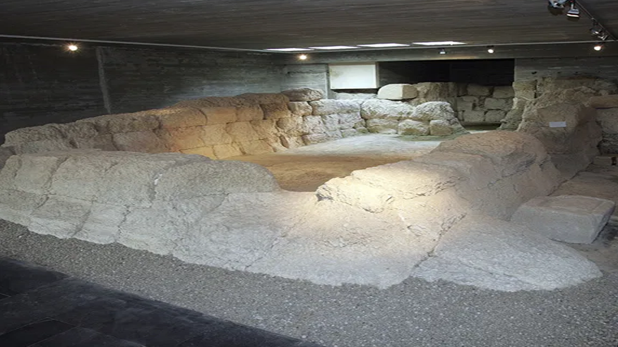Cultura / Arte - Museos y monumentos - Ruta cultural -  Cripta de Puerta Obispo - LEON