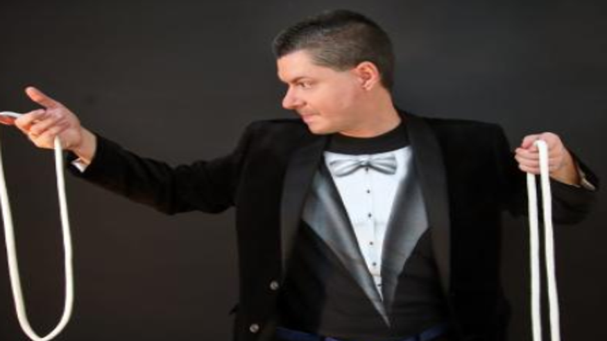 Teatro infantil - Magia -  Magia Familiar. Mago Ilusionisma: ”Ilusionismate”.  - BURGOS