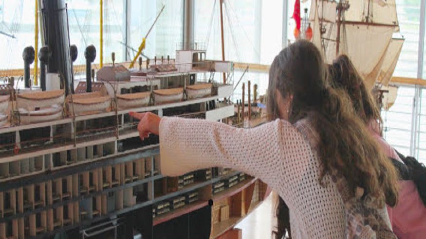 Pintura, escultura, arte y exposiciones -  NAVEGANDO EN FAMILIA - SEVILLA