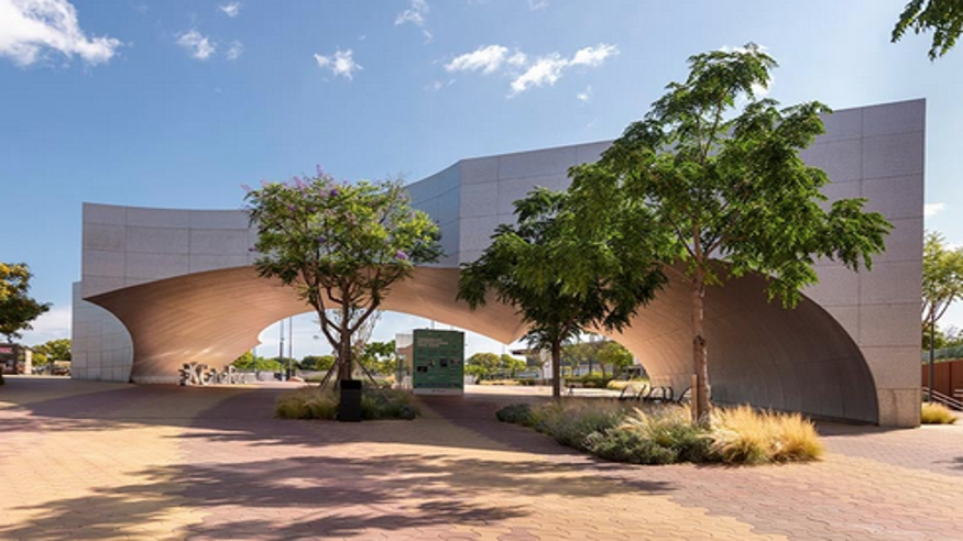Ruta cultural -   ¡CaixaForum emerge! Visita comentada al edificio - SEVILLA