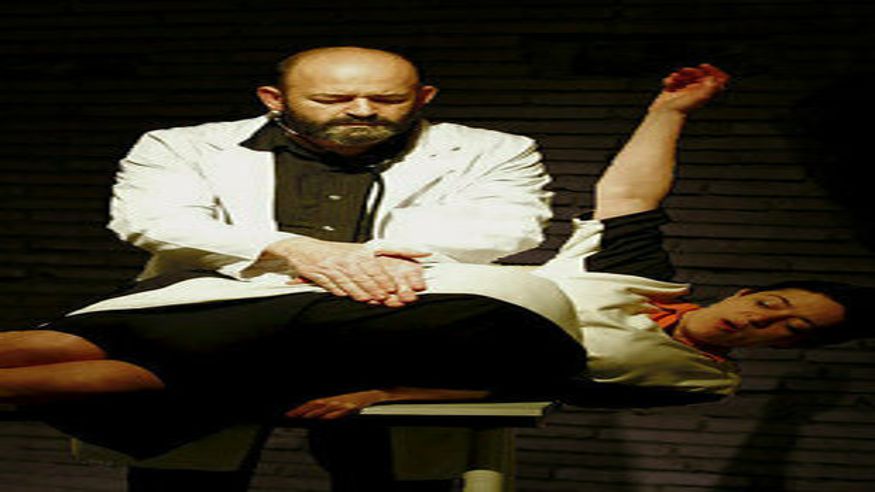 Teatro - Magia -  ESTRÉNATE · CÍA. PEZ LIMBO. “PULGAS” (“Mamá gallina”. “¿Espinazo o callos?”. “Boxers”)  - SEVILLA