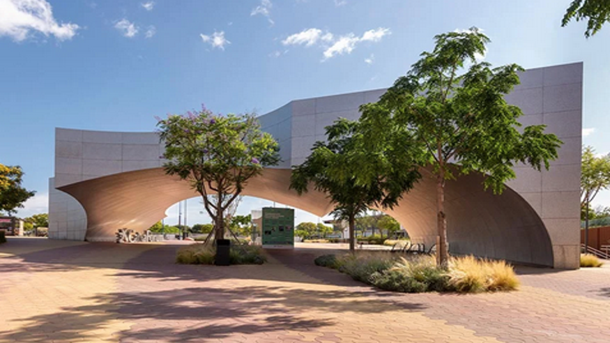 Museos y monumentos - Ruta cultural -  ¡CaixaForum emerge! Visita comentada al edificio - SEVILLA