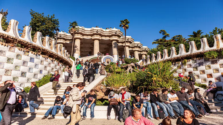 Cultura / Arte - Museos y monumentos - Pintura, escultura, arte y exposiciones -  Free tour por el Parque Güell - BARCELONA