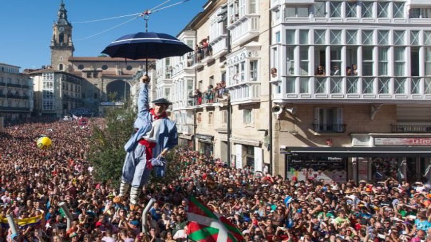 Fiestas populares -  Fiestas de La Blanca 2026 en Vitoria-Gasteiz: Chupinazo y bajada de Celedón - VITORIA-GASTEIZ