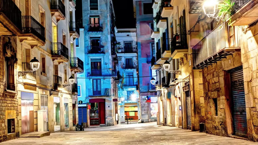 Restauración / Gastronomía - Ruta cultural - Noche / Espectáculos -  Paseo por El Born con cena de tapas y espectáculo flamenco - BARCELONA