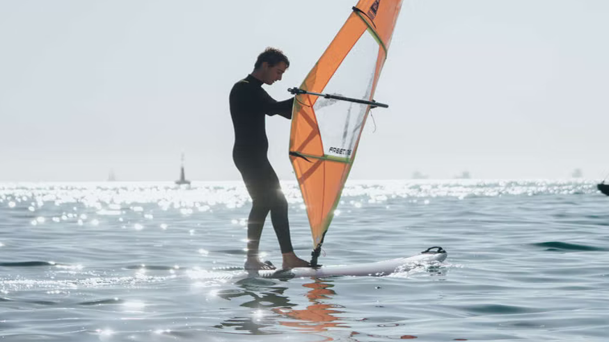 Windsurf - Deportes aire libre -  Curso de windsurf en Barcelona - BARCELONA