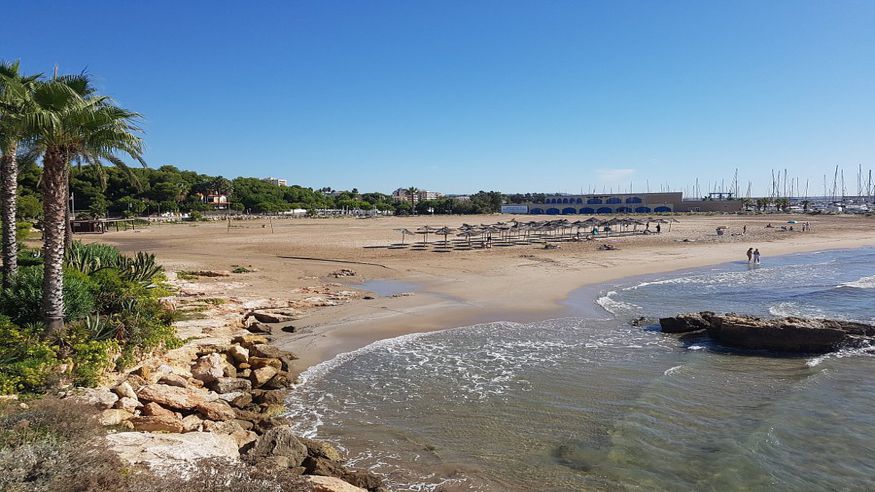 Formación / Bienestar - Infantil / Niños - Sociedad -  Playa de la Punta d'en Guineu (Roc de Sant Gaietà) - RODA DE BERÀ