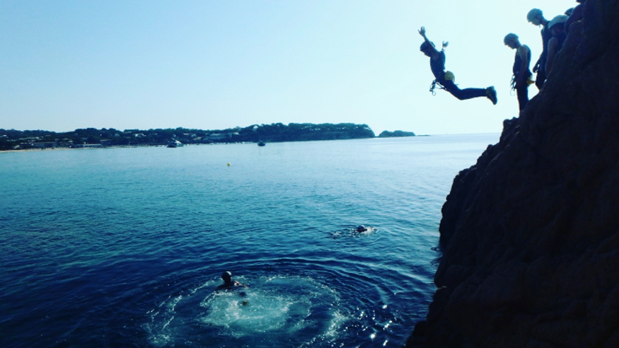Barranquismo - Escalada - Deportes agua -  Coastering cala del peix - SANT FELIU DE GUIXOLS