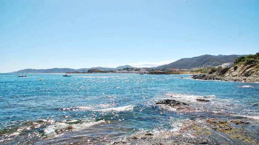 Kitesurf - Windsurf - Paddle surf -  Playa-Platja Sota d'en Navata (Llança-Colera) - COLERA