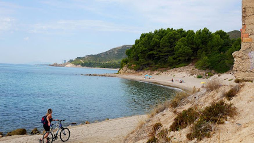 Kitesurf - Windsurf - Paddle surf -  Platja de Cala d'Oques - VANDELLOS