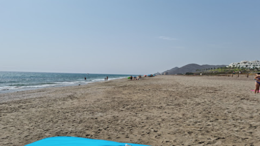 Deportes agua - Windsurf - Kayak -  Playa de Bolmayor - ALMERIA