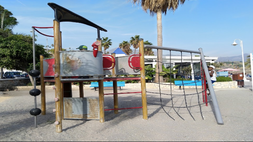 Parques - Juegos - Infantil / Niños -  PARQUE INFANTIL Playa Burriana - MÁLAGA
