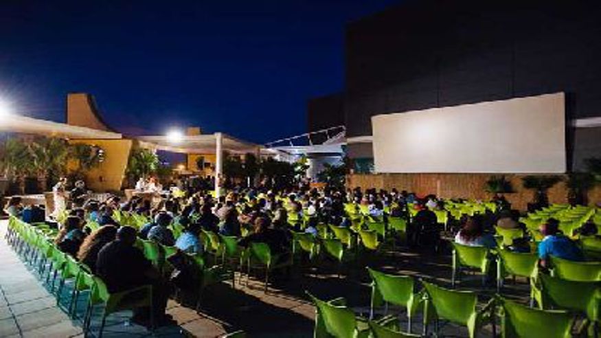 Cultura / Arte - Cine - Noche / Espectáculos -  "Cine Zona" cine de verano en Zona Este Sevilla 2023 - SEVILLA